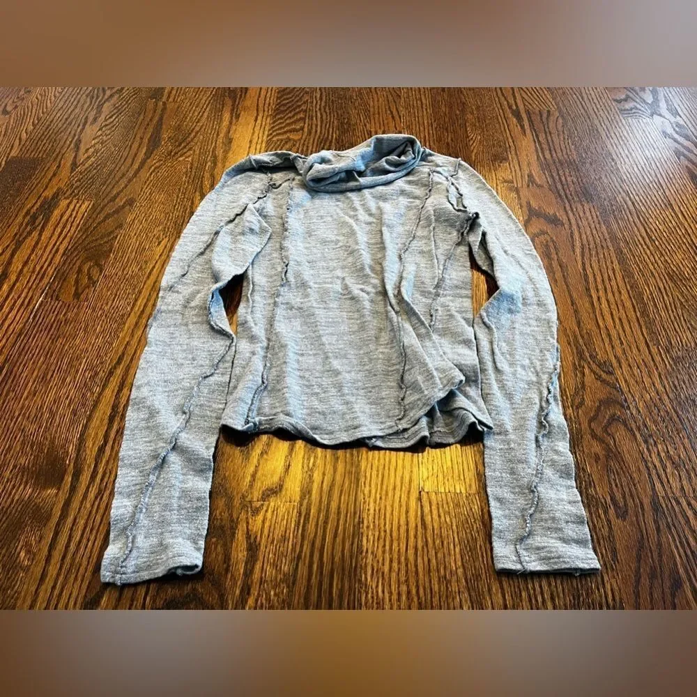 Free People Women's Everyday Layering Cotton Knit Top size XS in Gray